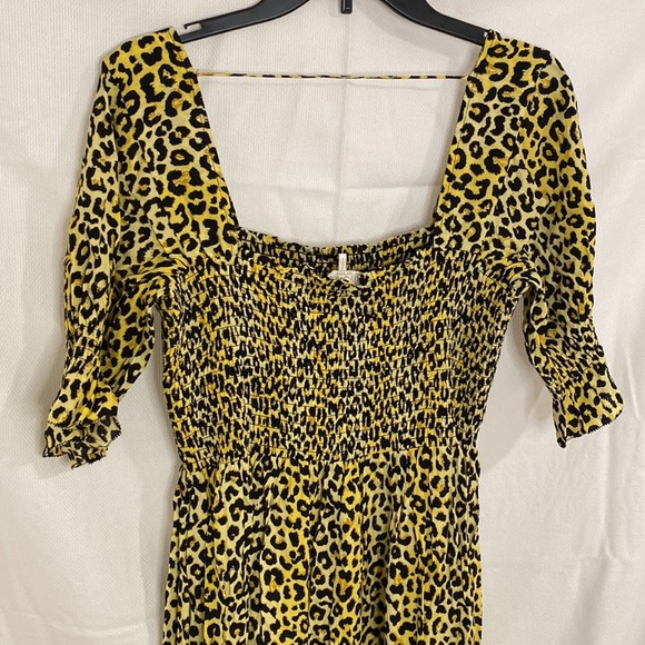Notes du Nord Olivia Leopard-Print Smocked Maxi Dress - Picture 7 of 15